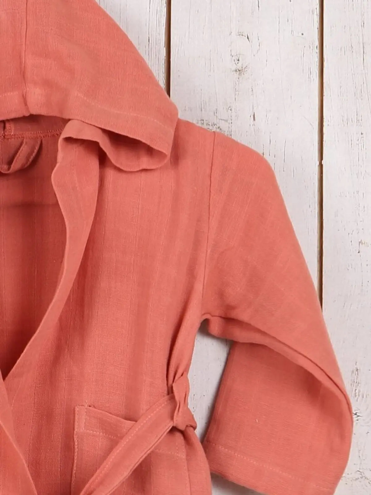 Terracotta 2 kat muslin bebek bornozu pamuk kumaş dokusu yakın çekim detay