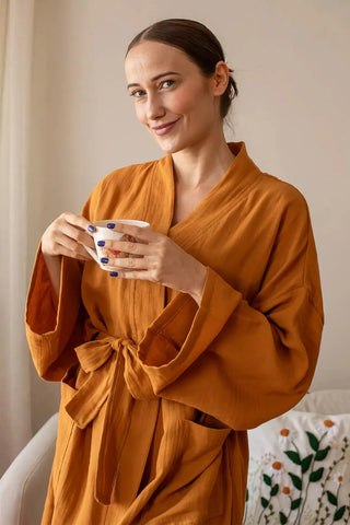 Karamel 2 kat müslin kimono bornoz, kumaş dokusu yakın çekim – %100 Denizli pamuğu, OEKO-TEX, VivaMaison