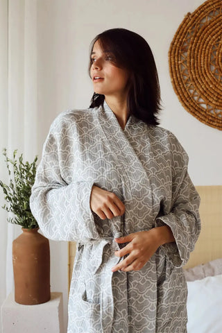 Cotton desenli 3 kat jakarlı müslin kimono bornoz, ön yakın çekim – %100 Denizli pamuğu, OEKO-TEX, VivaMaison