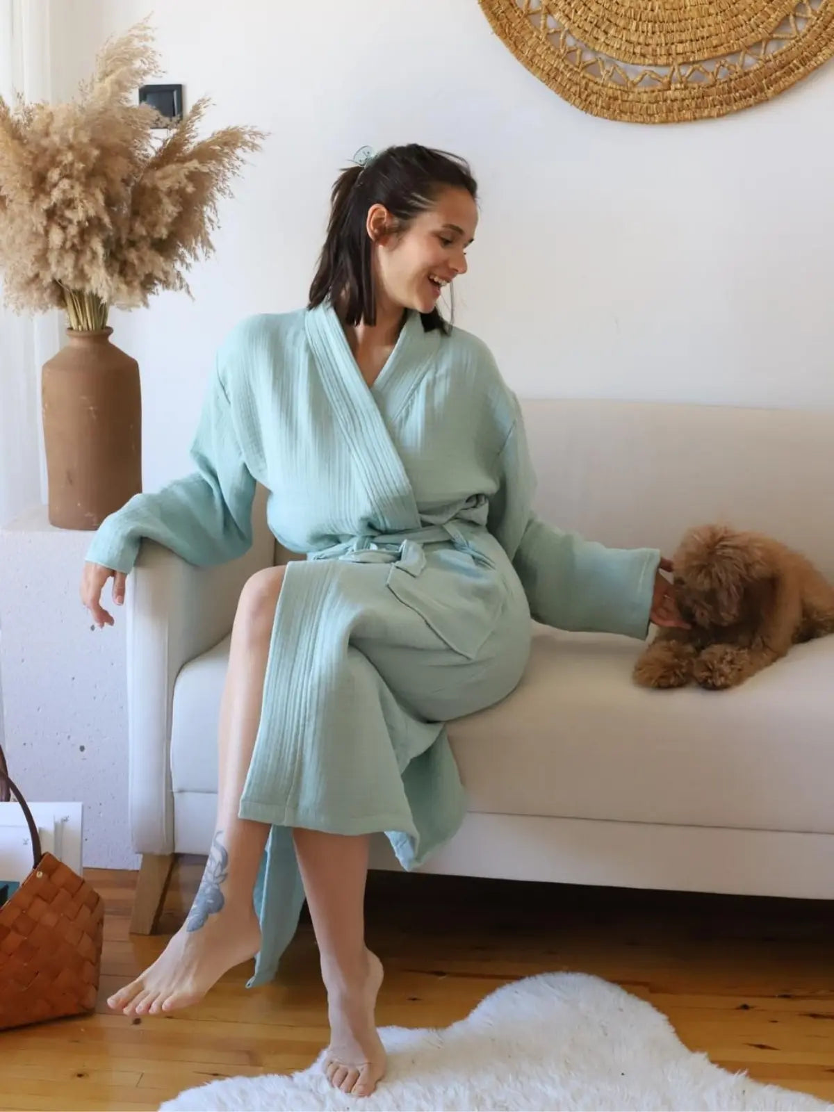 Adaçayı yeşili muslin kimono bornoz yaka kesimi detayı