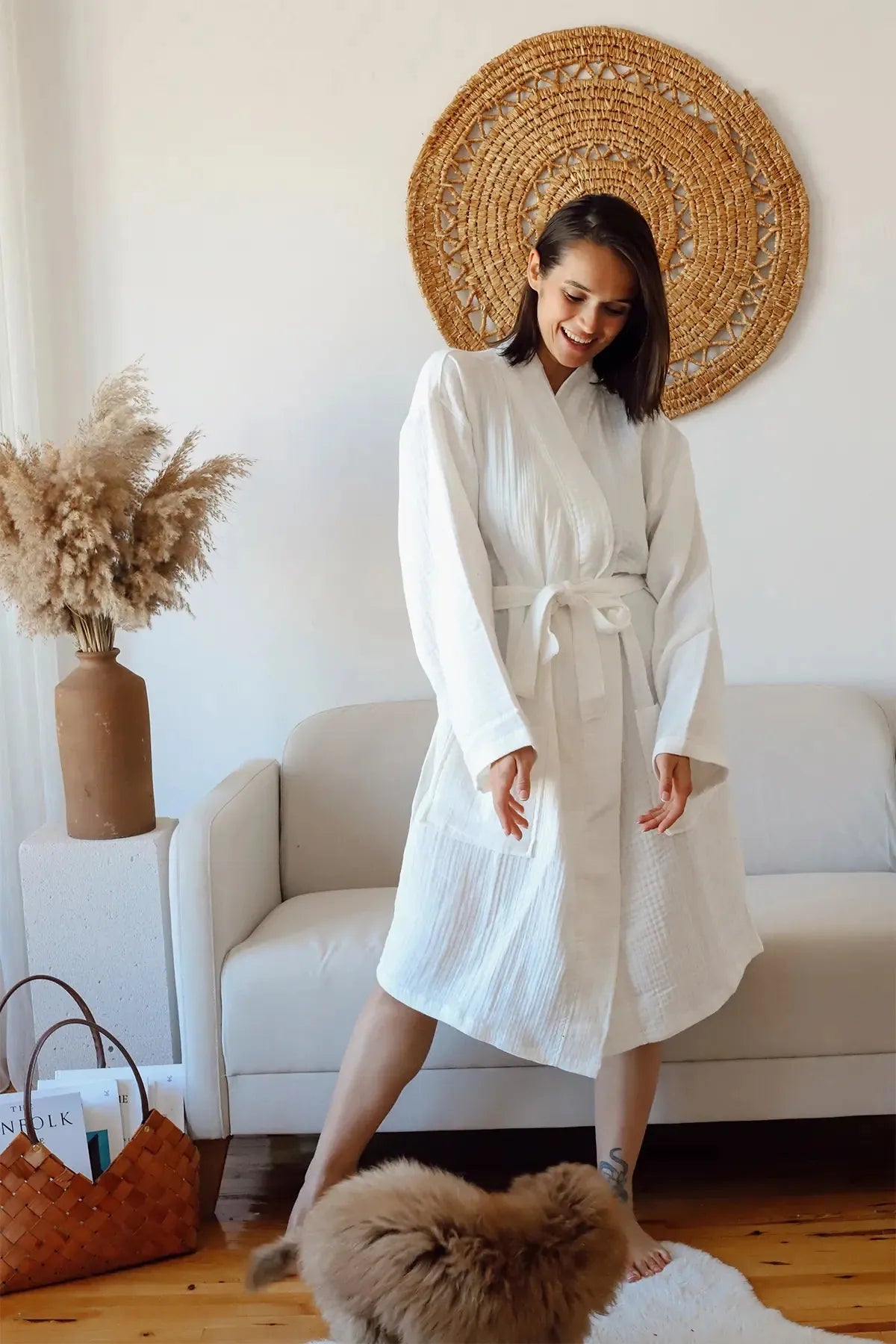 Beyaz 4 kat müslin kimono bornoz, kumaş dokusu yakın çekim – %100 Denizli pamuğu, OEKO-TEX, VivaMaison