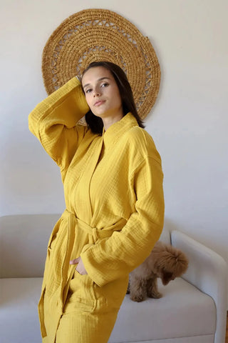 Hardal 4 kat müslin kimono bornoz, kumaş dokusu yakın çekim – %100 Denizli pamuğu, OEKO-TEX, VivaMaison