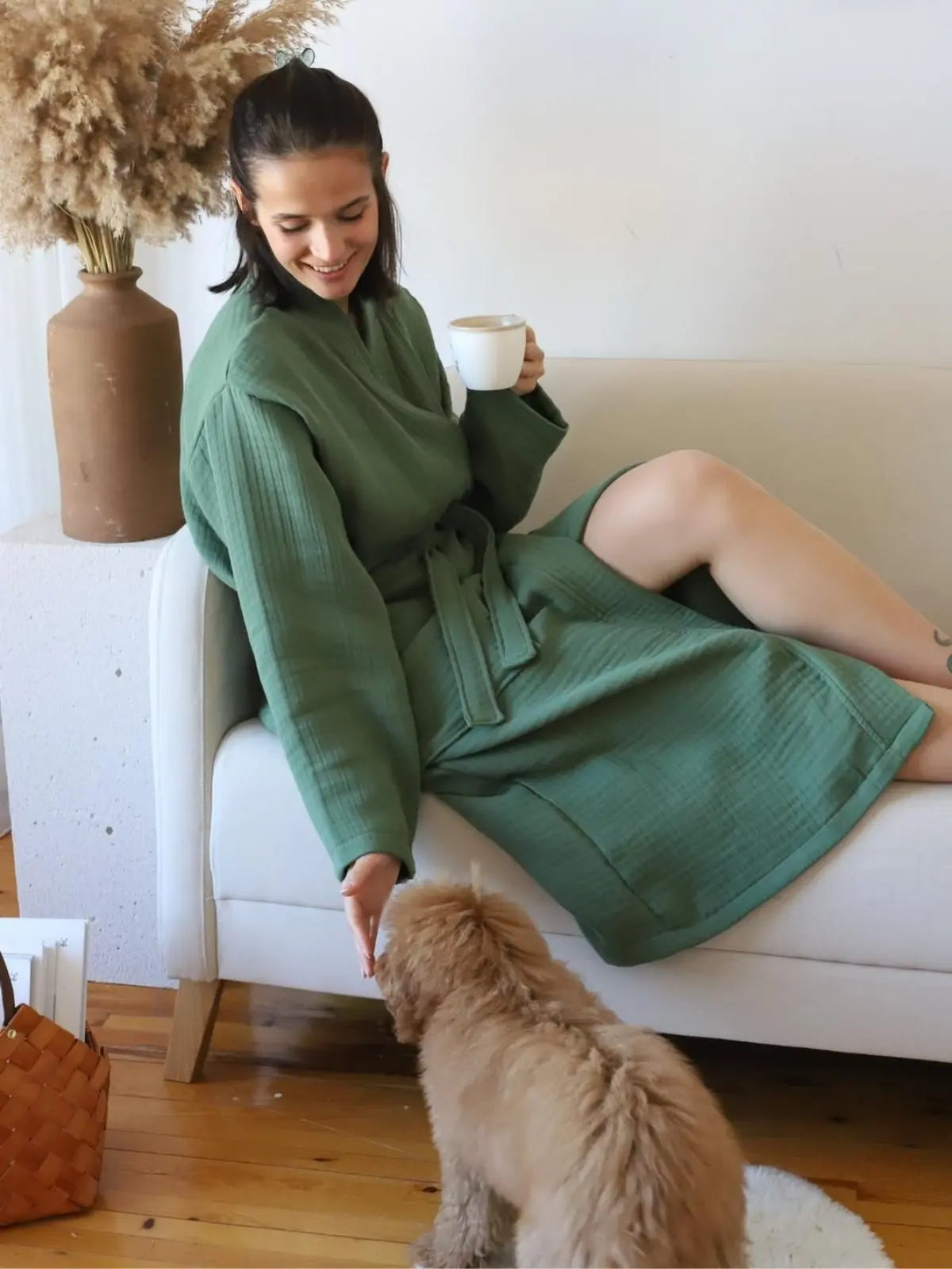 Koyu yeşil muslin kimono bornoz yaka kesimi detayı