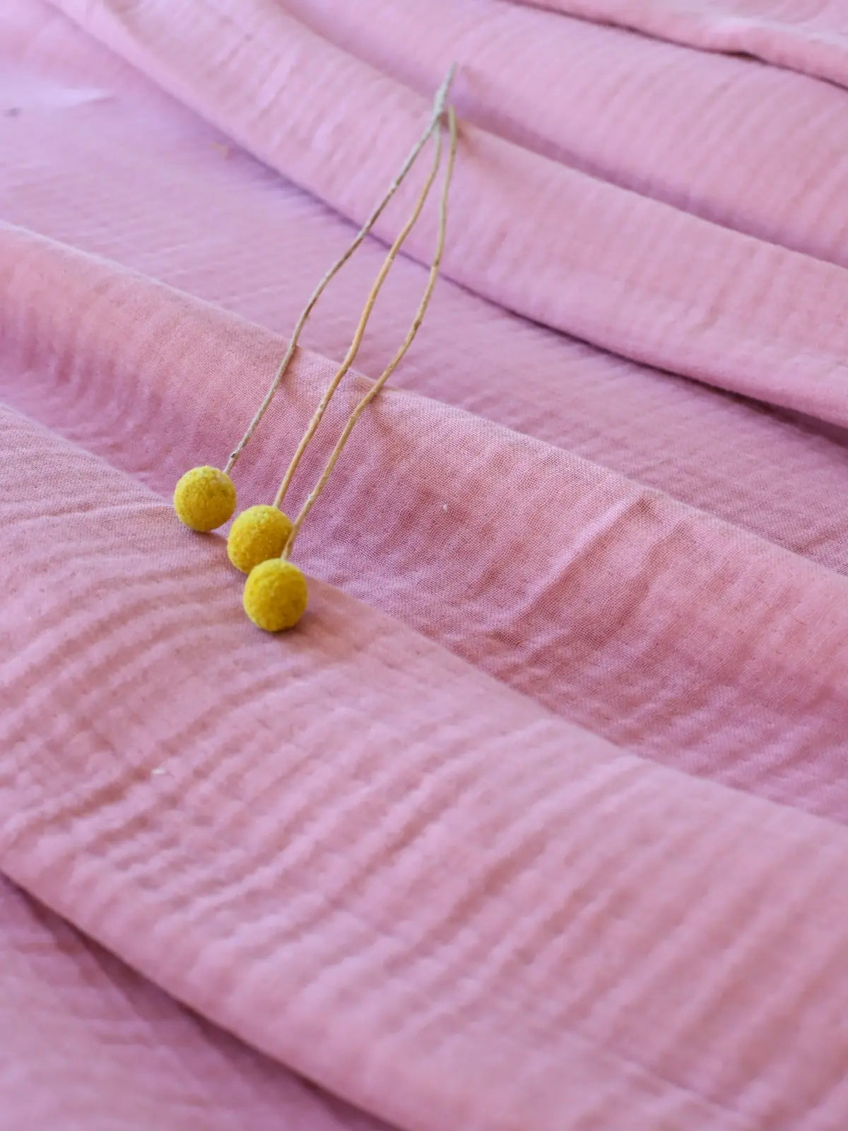 Pembe 4 kat muslin saçaksız pike dalgalı döküm görünümü