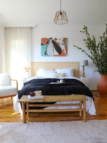 Siyah 4 kat muslin saçaksız yatak örtüsü çift kişilik yatak üstü görünüm