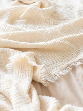 Natural muslin yatak örtüsü kumaş dokusu yakın çekim