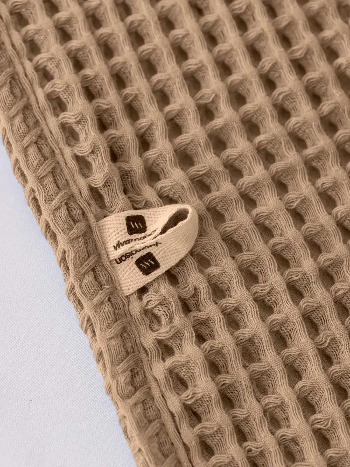 Açık kahverengi waffle havlu emici dokuma yapısı