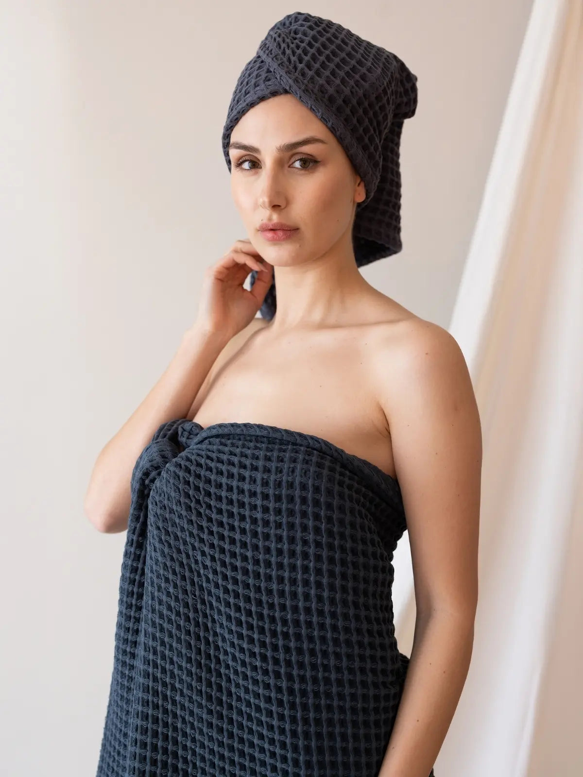 Antrasit waffle havlu seti tüm parçalar eksiksiz görünüm