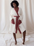 Beyaz bordo çift renk waffle pike kimono bornoz ön görünüm