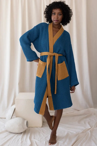 İndigo Mavi - Karamel çift renk waffle pike kimono bornoz, ayakta tam boy – kontrast yaka, kuşak ve cep; %100 Türk pamuğu, OEKO-TEX, VivaMaison