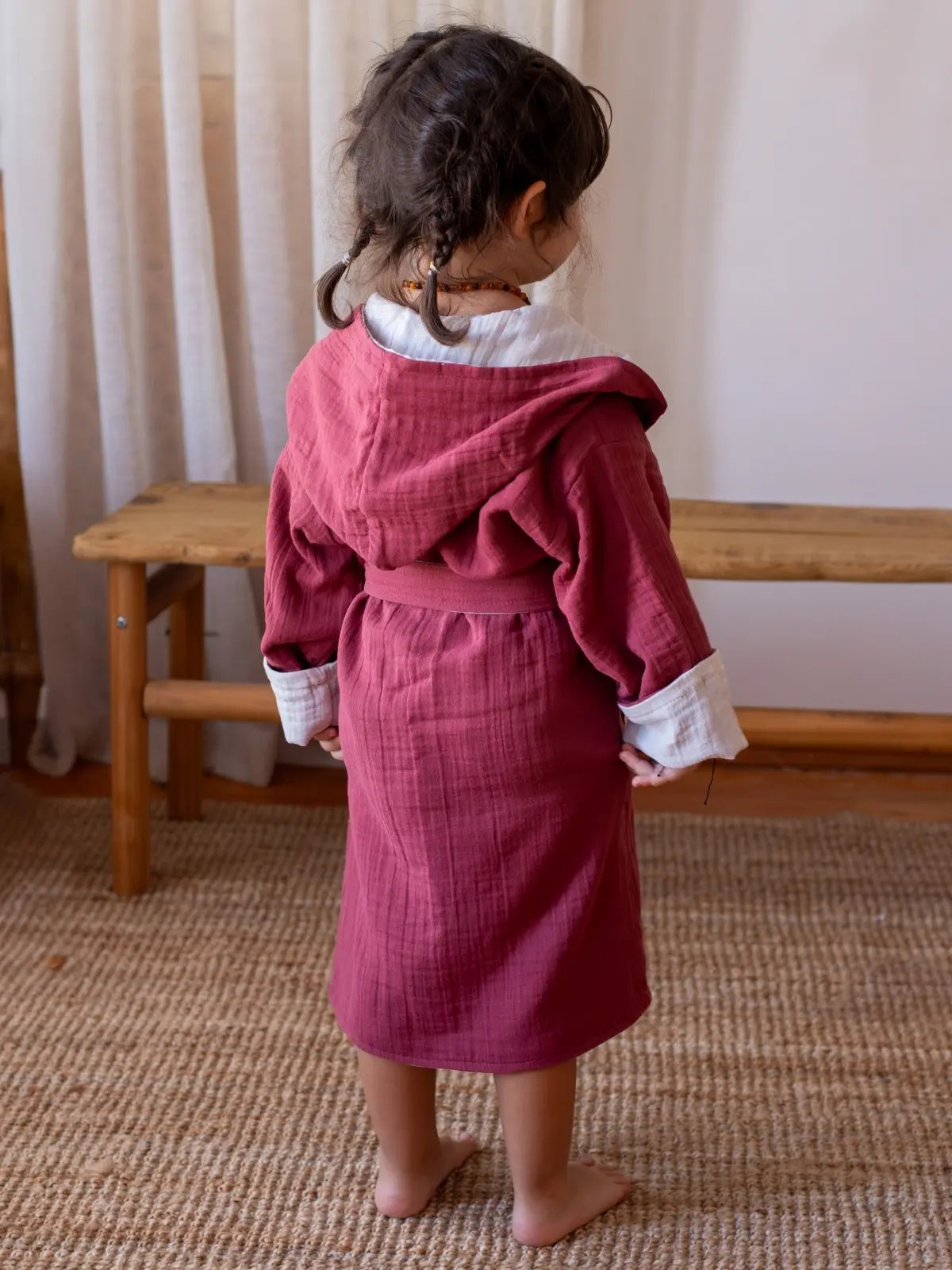 Mürdüm çift yönlü muslin kapüşonlu çocuk bornozu