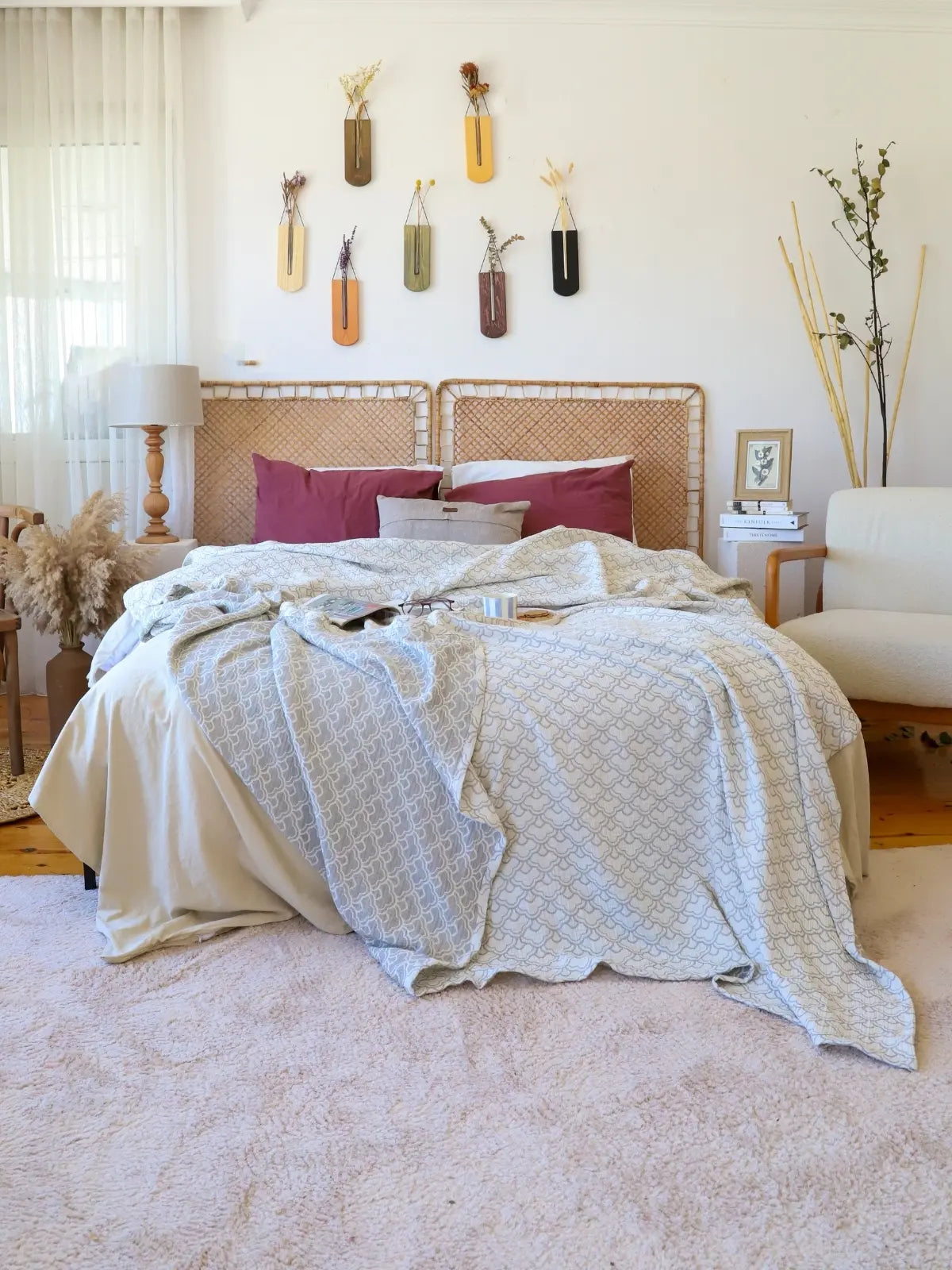 Cotton desenli jakarlı muslin yatak örtüsü pamuk bitkisi dokuma detayı