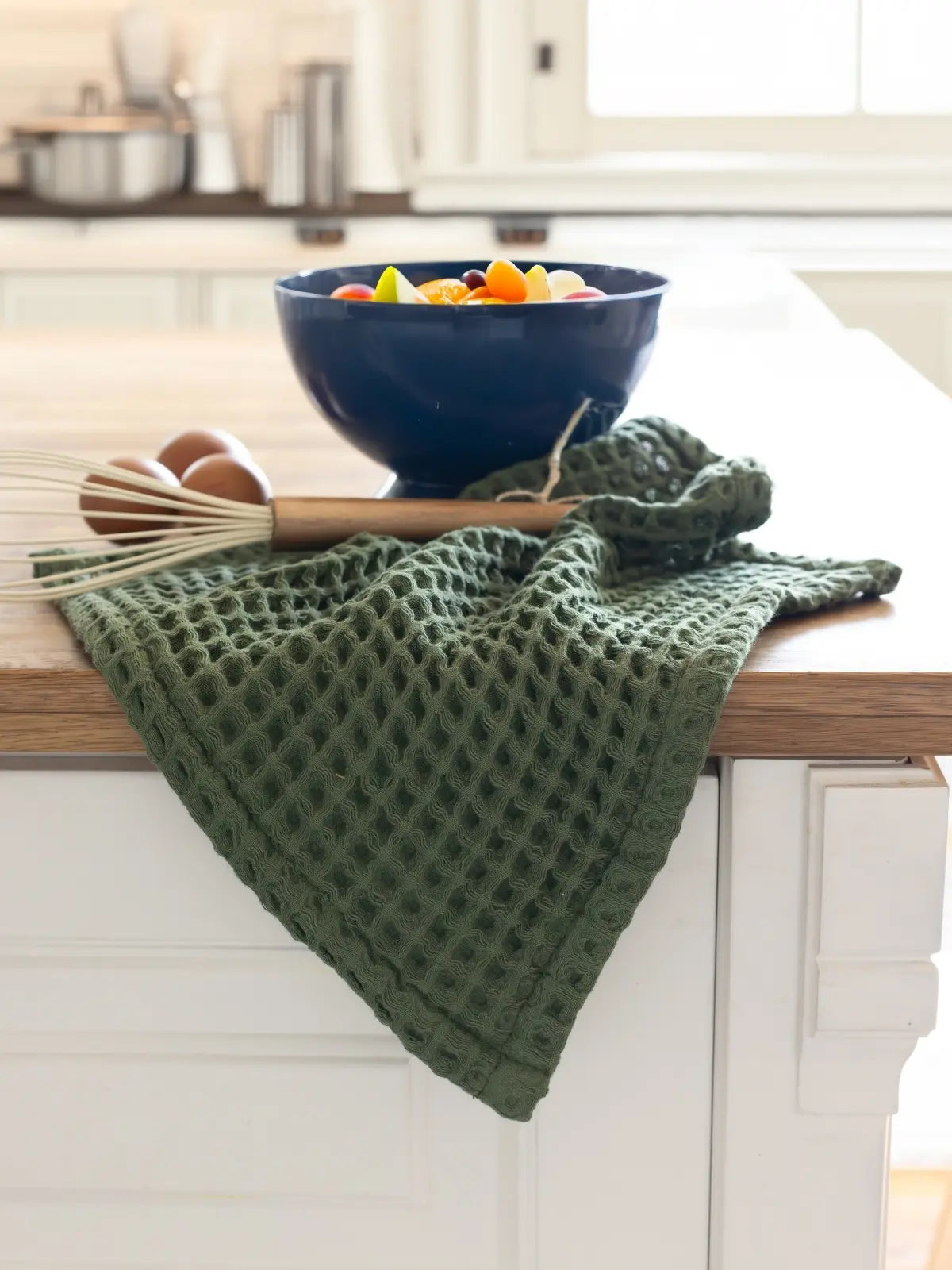 Koyu yeşil waffle mutfak şık asil banyo görünümü