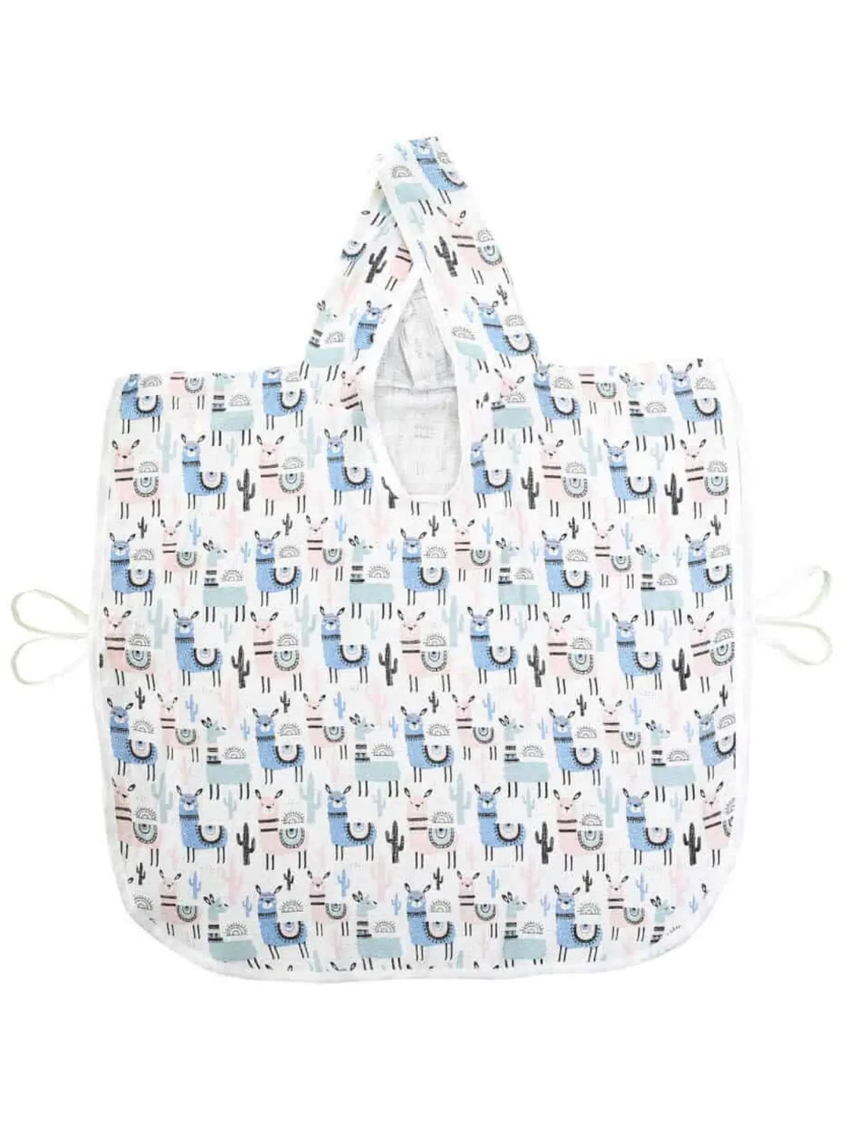 Lama desenli muslin bebek panço açık halde beyaz zemin üzerinde