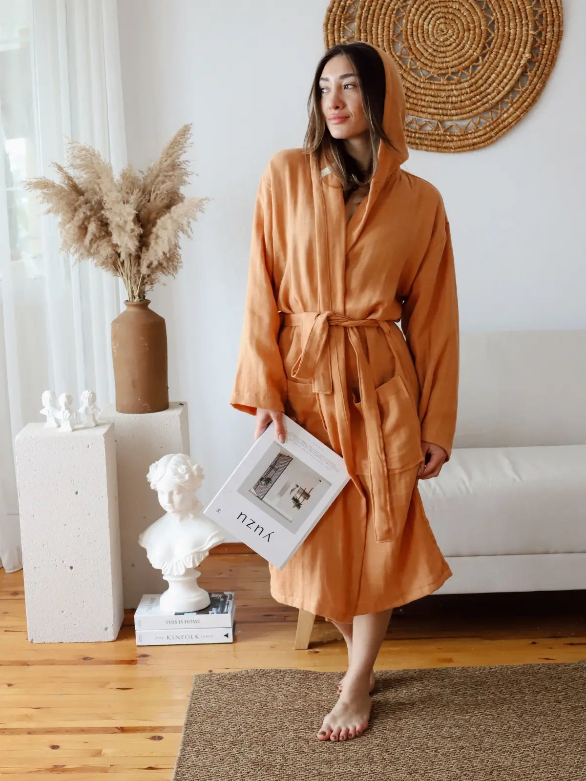 Açık kiremit %100 pamuk 2 kat muslin kapişonlu bornoz ön görünüm