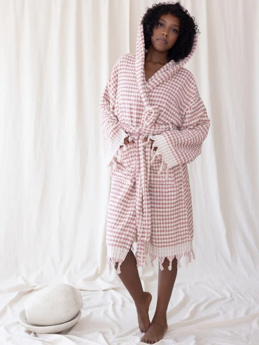 Açık pembe %100 pamuk nohut bubble havlu bornoz ön görünüm