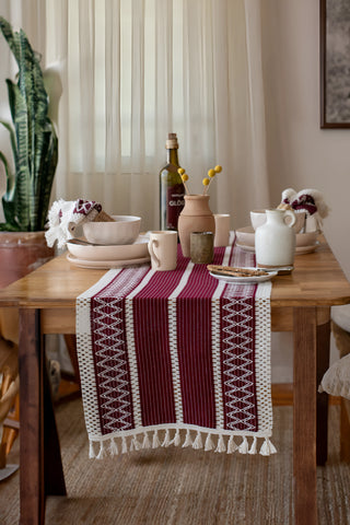 Bordo Zikzak pamuk dantel runner 35x145 cm, masada önden geniş açı – Denizli, VivaMaison