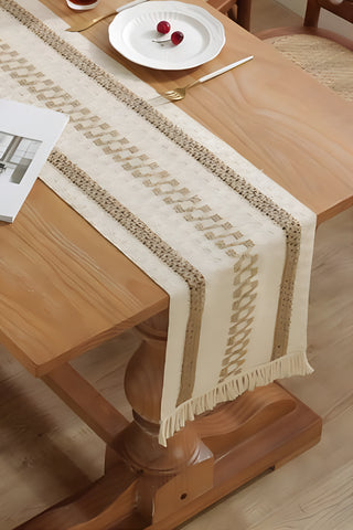 Krem Kahve Halka pamuk dantel runner 35x145 cm, masada üstten boydan – Denizli, VivaMaison