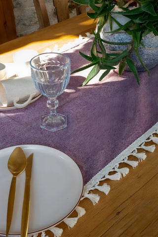 Mürdüm püsküllü pamuk runner, yaşam alanında – el dokuması, Denizli, VivaMaison