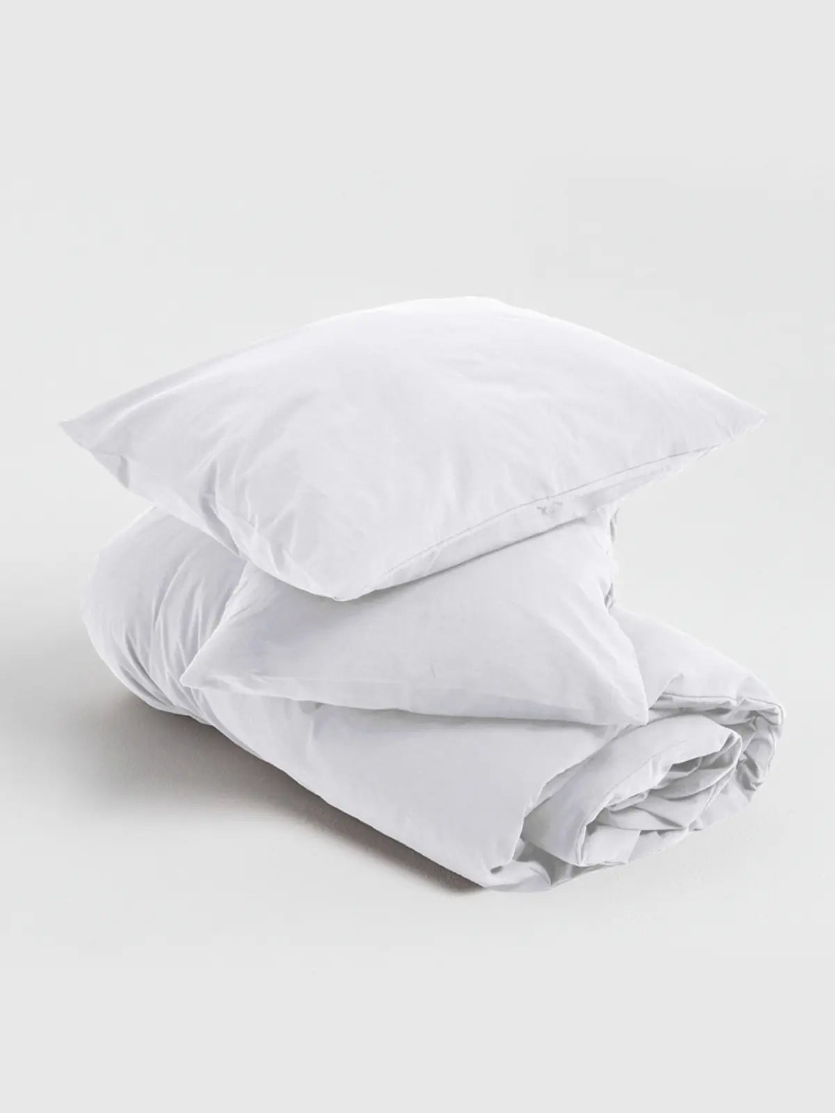 Beyaz stonewashed nevresim takımı, yastık kılıfı yakın çekim – %100 pamuk, OEKO-TEX, VivaMaison