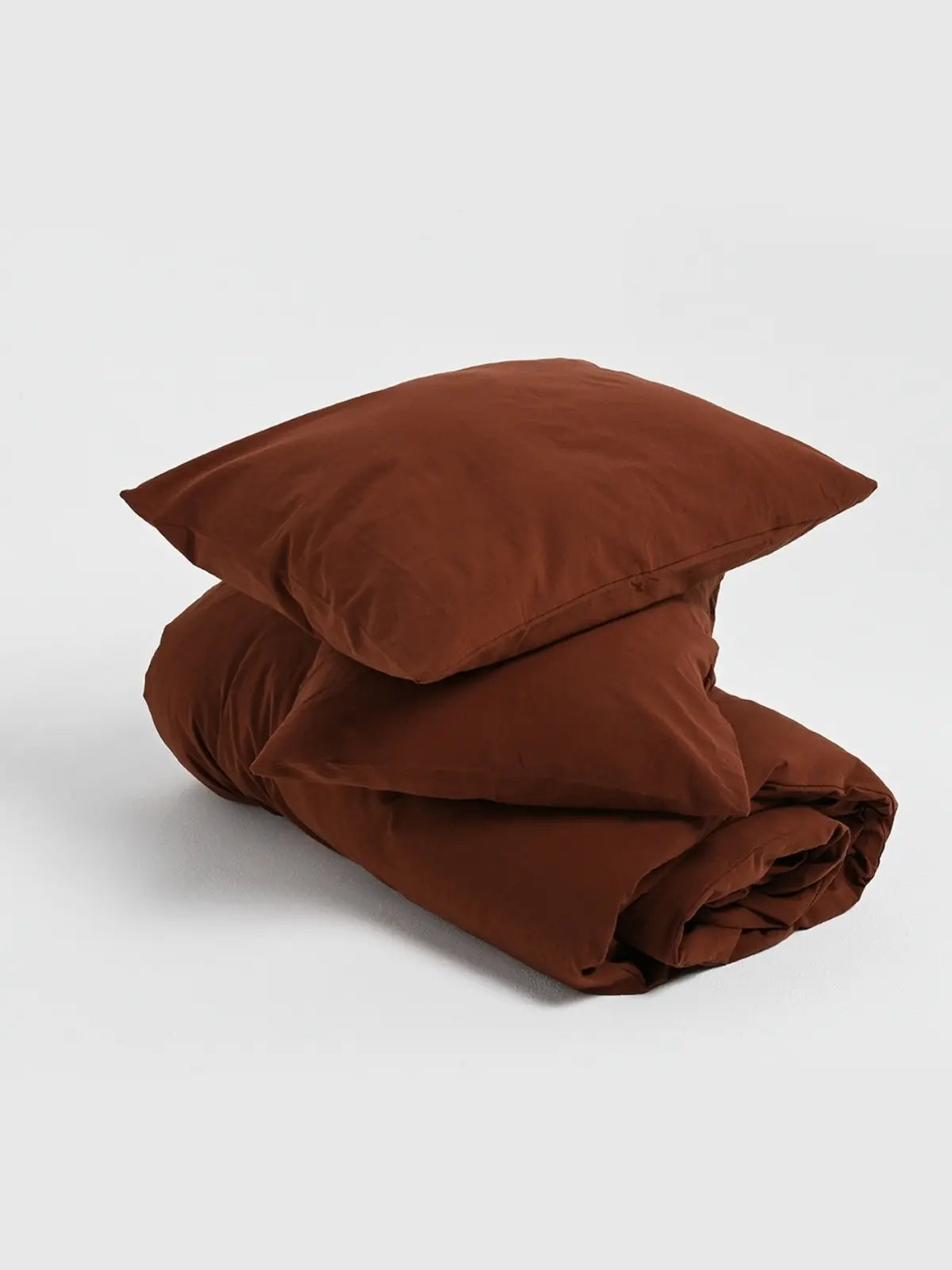 Kahverengi stonewashed keten pamuk yastık kılıfı yakın çekim