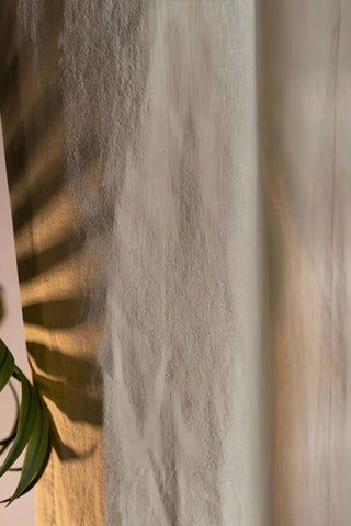 Bej stonewashed pamuk perde, fabric kumaş dokusu detay – el dokuması, Denizli, VivaMaison