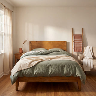 vivamaison-shoppable-bedroom-square