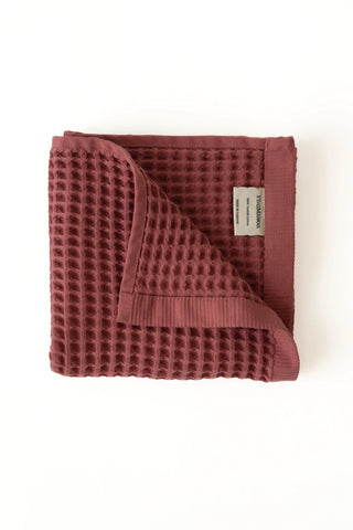 Bordo waffle el havlusu, katlanmış petek doku detayı – %100 pamuk, OEKO-TEX, VivaMaison