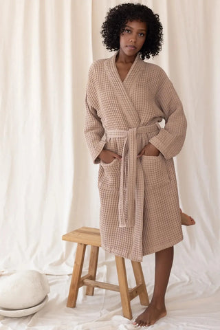 Kahverengi waffle pike kimono bornoz, petek dokusu detayı – %100 Türk pamuğu, petek dokuma, OEKO-TEX, VivaMaison