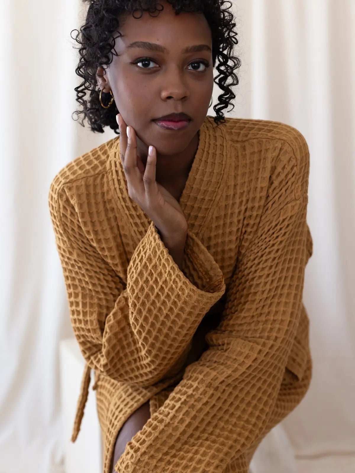 Karamel waffle pike bornoz petek dokuma kumaş yakın çekim