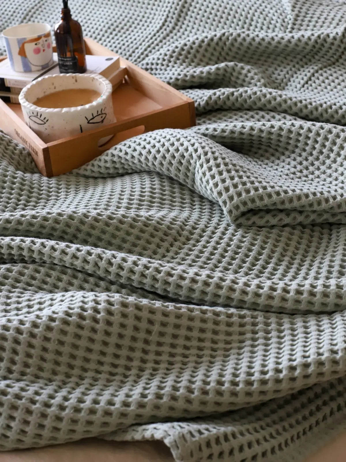 Adaçayı waffle pike yatak örtüsü dalgalı döküm görünümü