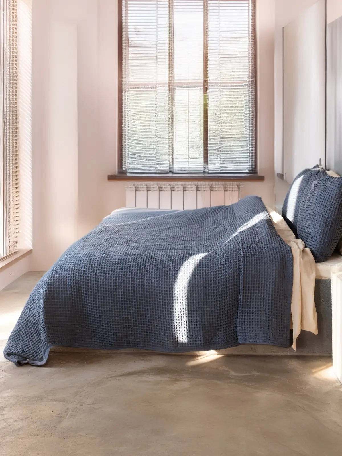 Antrasit waffle pike yatak örtüsü petek dokuma kumaş yakın çekim