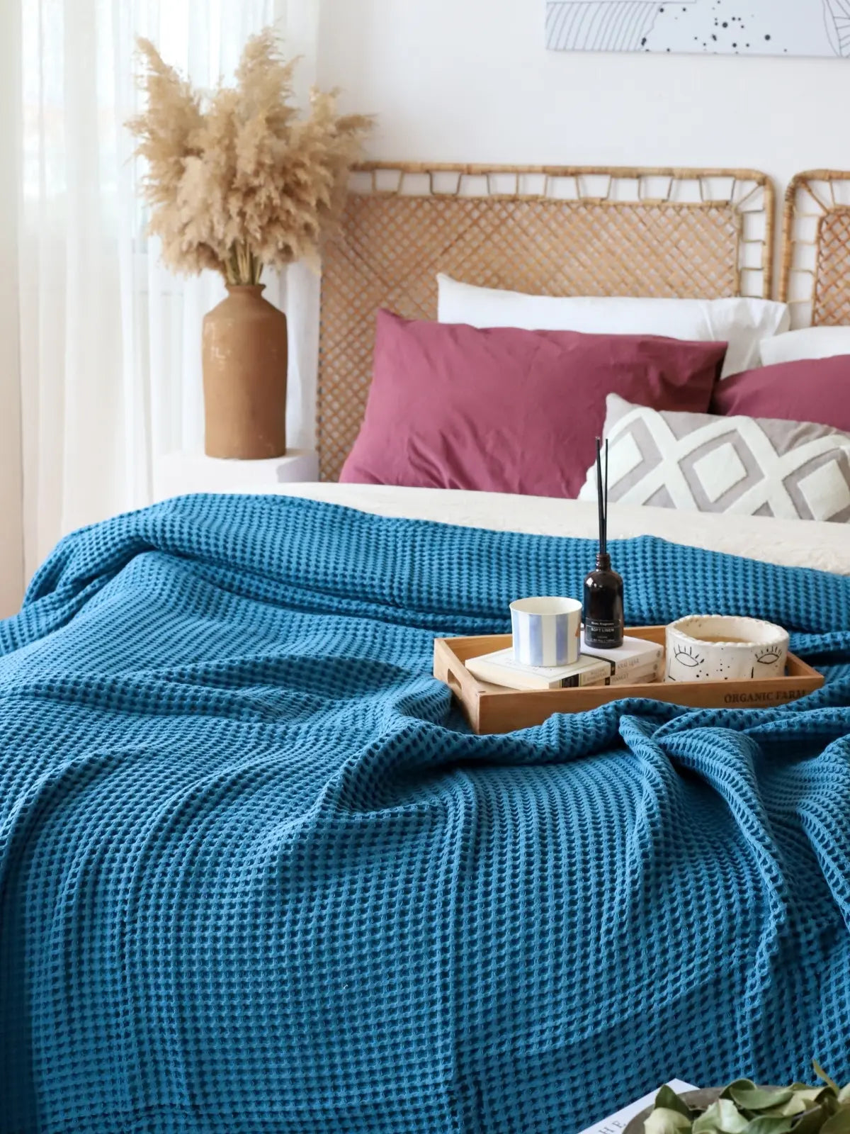 İndigo waffle pike yatak örtüsü kenar dikişi işçilik detayı