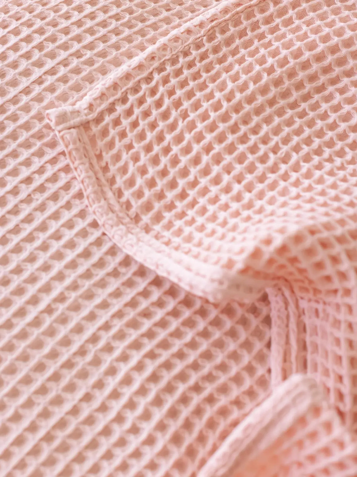 Pembe waffle pike yatak örtüsü yatak odası genel dekorasyon görünümü