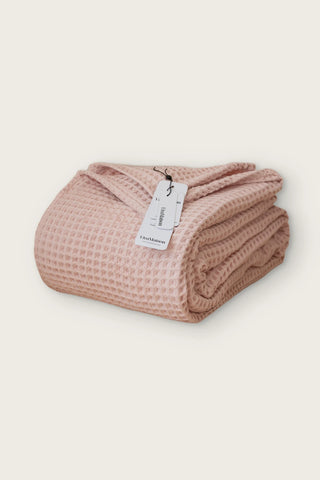 Waffle pike yatak örtüsü, Pembe, katlanmış ön görünüm