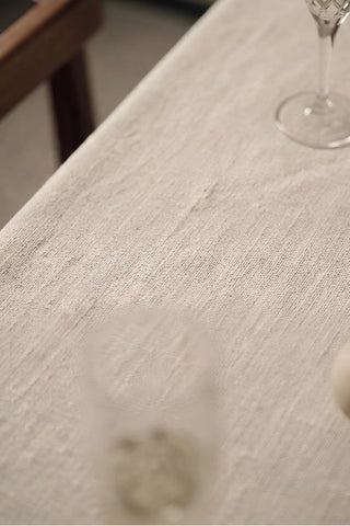 Naturel düz model yıkanmış keten pamuk masa örtüsü, kumaş dokusu yakın çekim – Denizli, VivaMaison